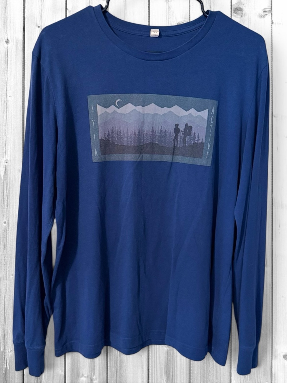 🌼ZYIA Active Long Sleeve Tee in Deep Navy with Mountain Graphic